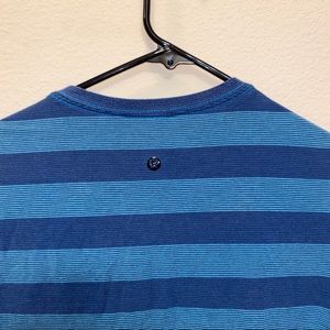 Lululemon v neck